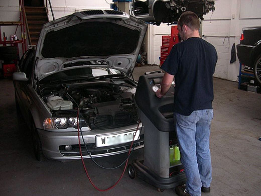 BMW Aircon service and recharging